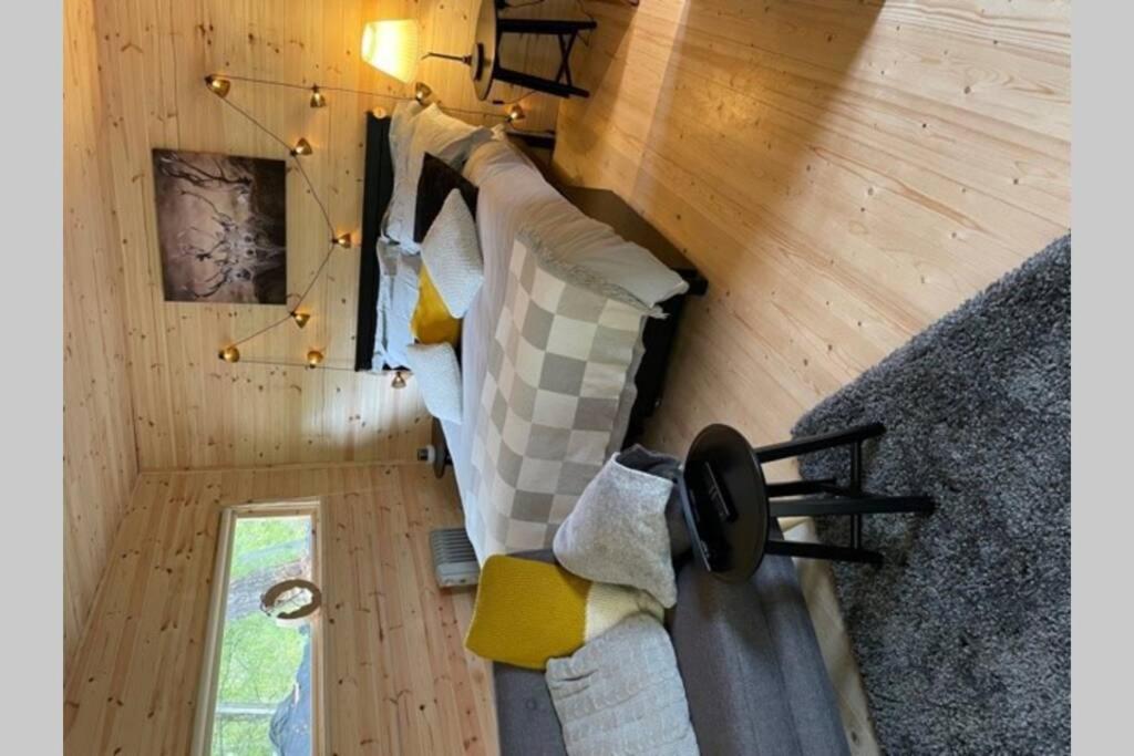 Coorie Doon Cabin! Great Scottish Welcome 奥古斯都堡 外观 照片